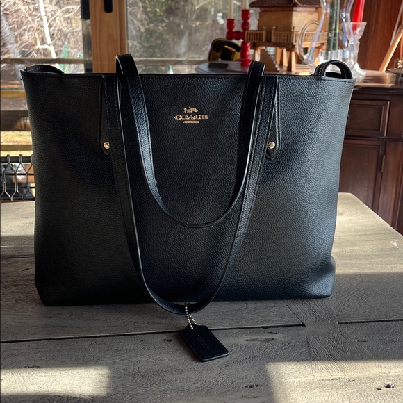 Coach Handbags - Coach Market Tote – Black Pebbled Leather w/ Deep Purple Interior